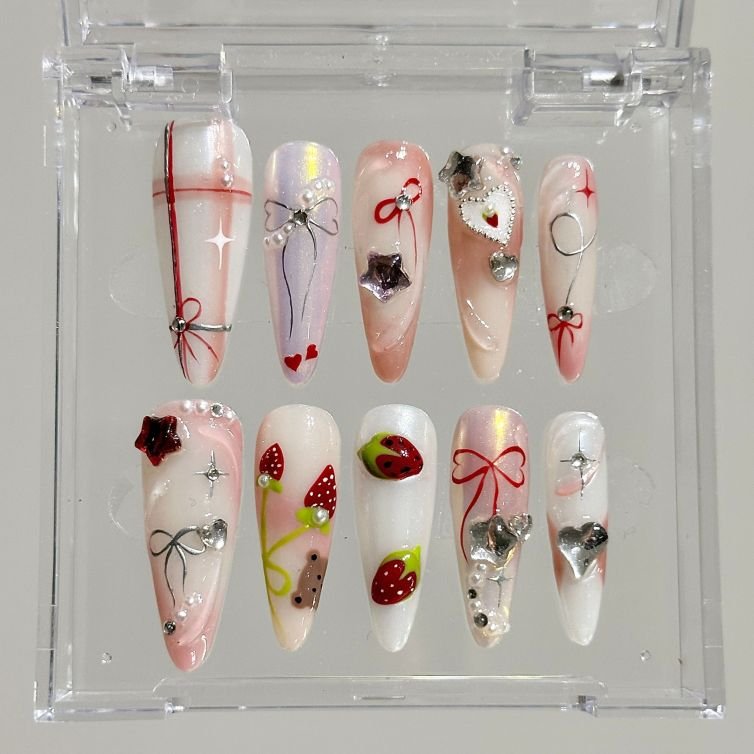 Wujasmine Press on nails 214Strawberry Nail Set